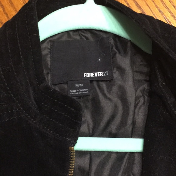 Black Jacket - Picture 4 of 6